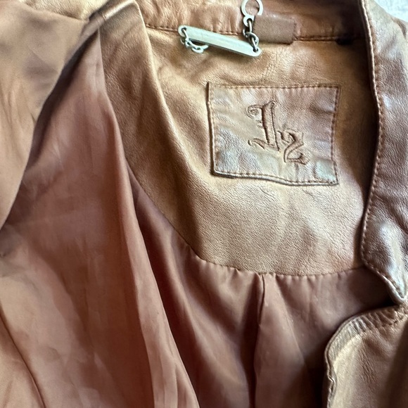 J2 faux leather coat. Size small - Picture 3 of 4